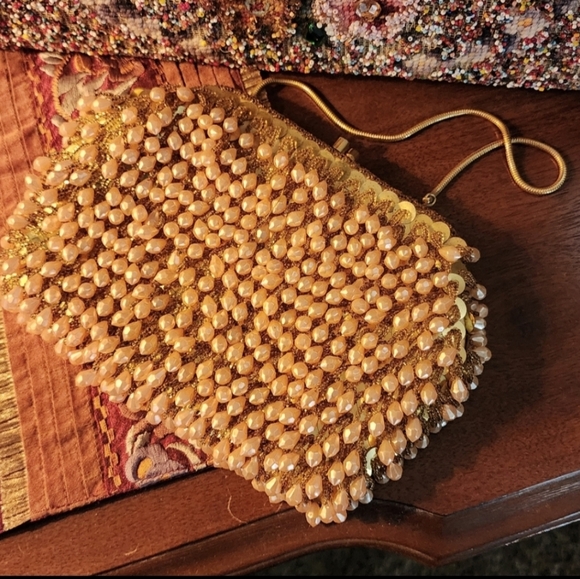 VINTAGE 1960s DEBBIE Gold Beige Faux Pearl Beaded Evening Bag Made in Hong Kong - Picture 5 of 16